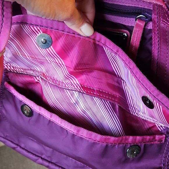 Lululemon First Release Travel Tote - Picture 3 of 13